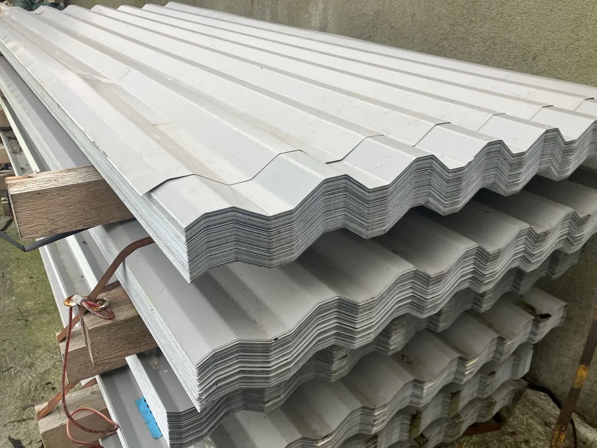 Massive sale‼️roof sheeting, gutters, purlins - Image 1