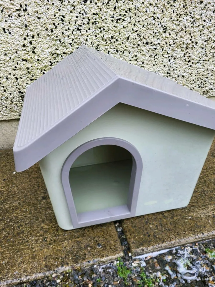 Dog box for sale for sale in Co. Laois for €55 on DoneDeal