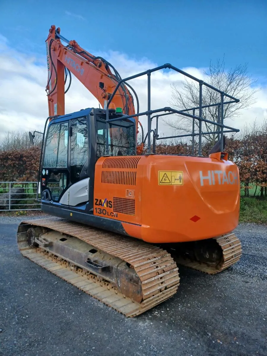 Mini digger hire for sale in Co. Offaly for €100 on DoneDeal