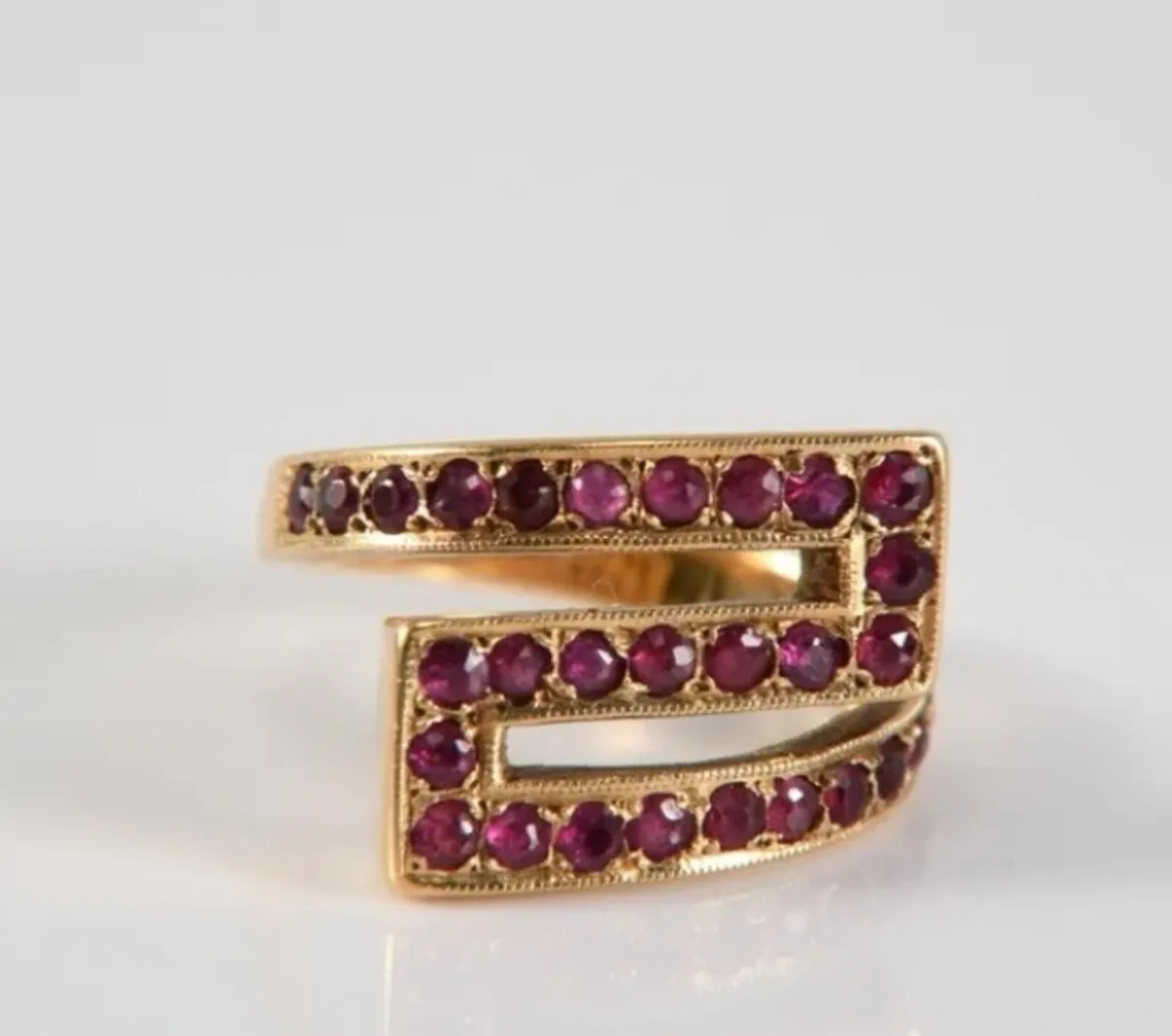 Heavy 14K gold spiral 28 Ruby cluster ring