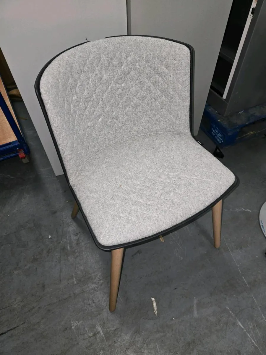 Selection of single chairs - Image 3