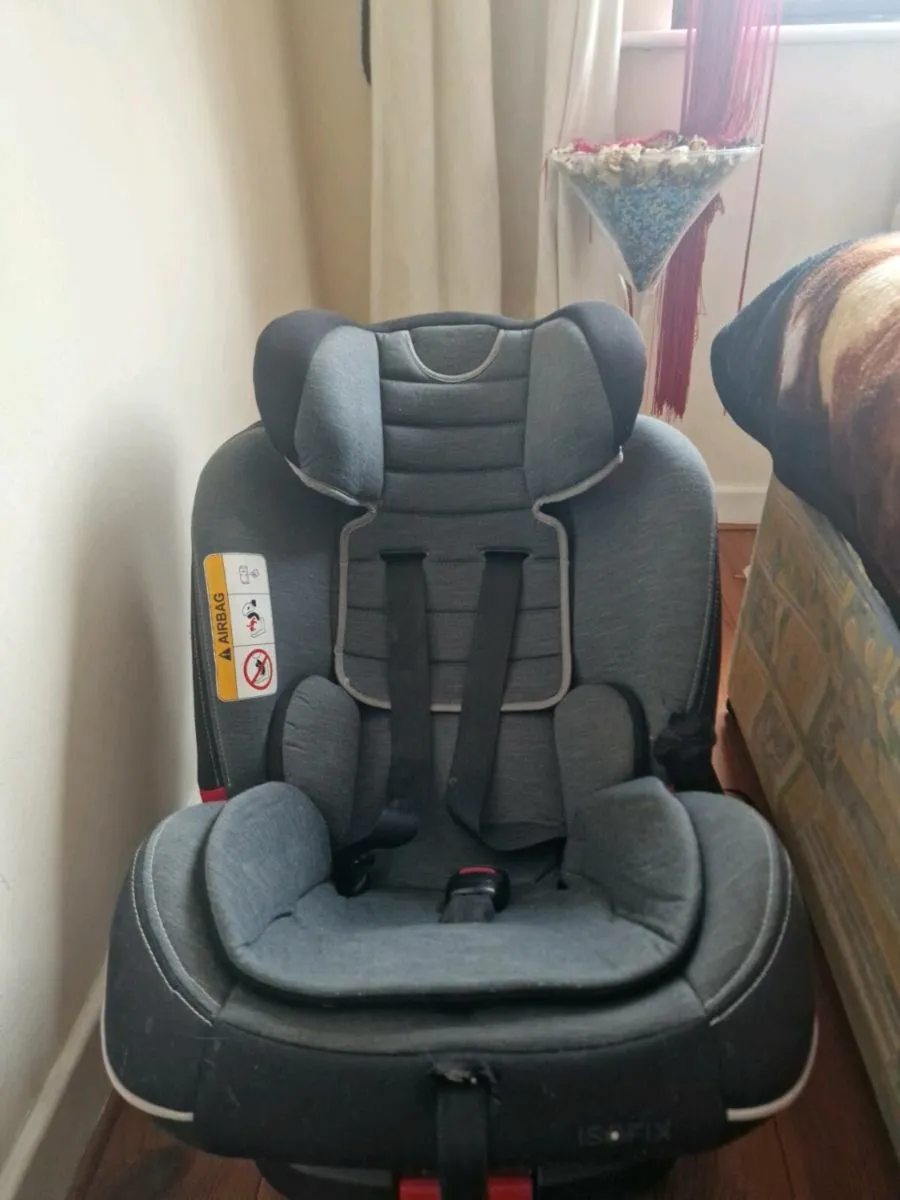 Car seat for sale in Co. Mayo for €45 on DoneDeal
