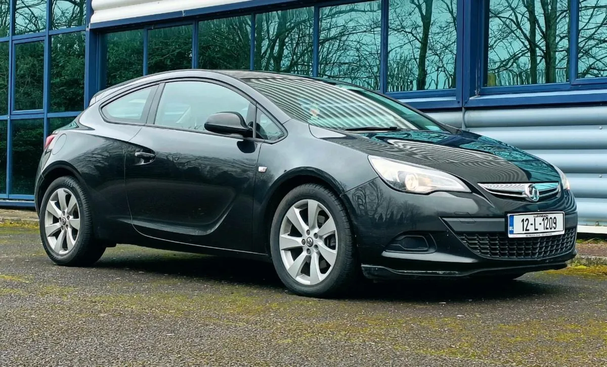 Opel astra GTC low mileage!! NCT!! - Image 1