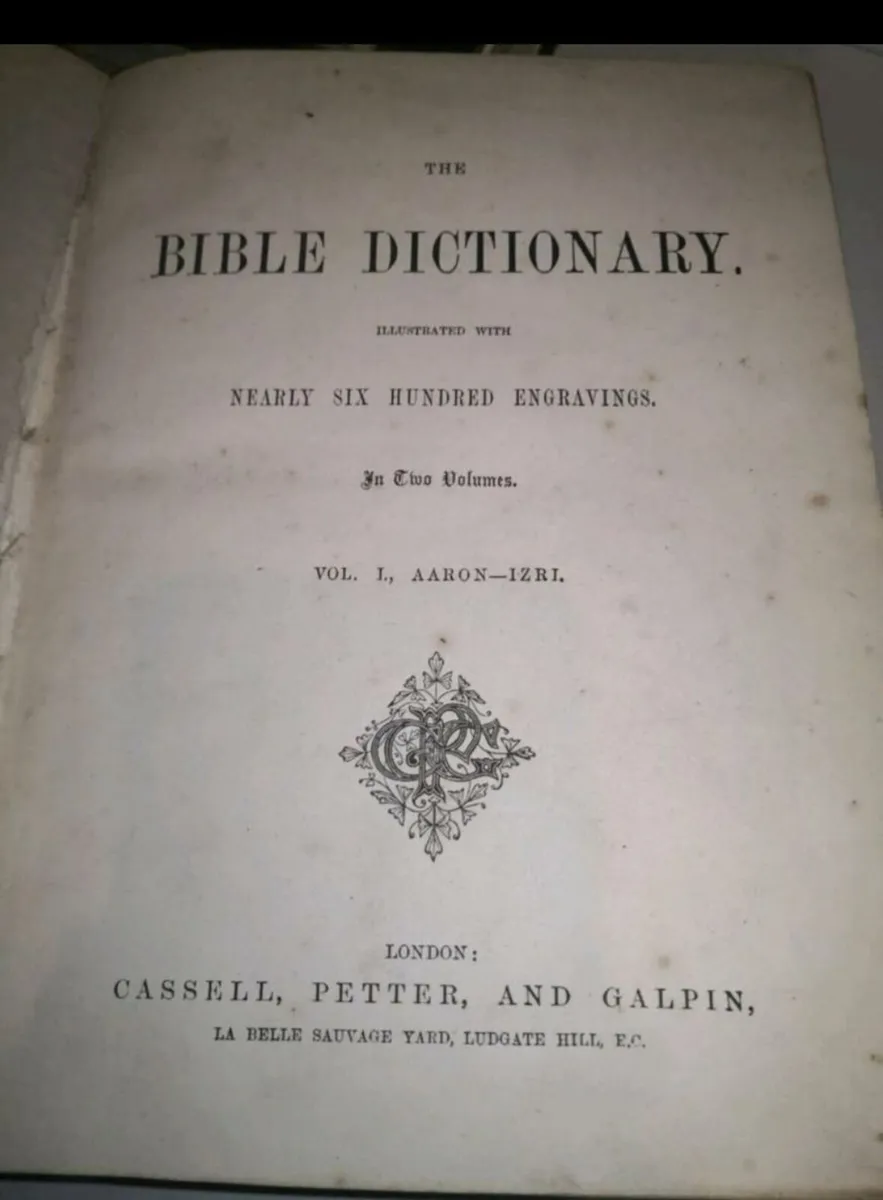Antique Bible dictionary vol1-2