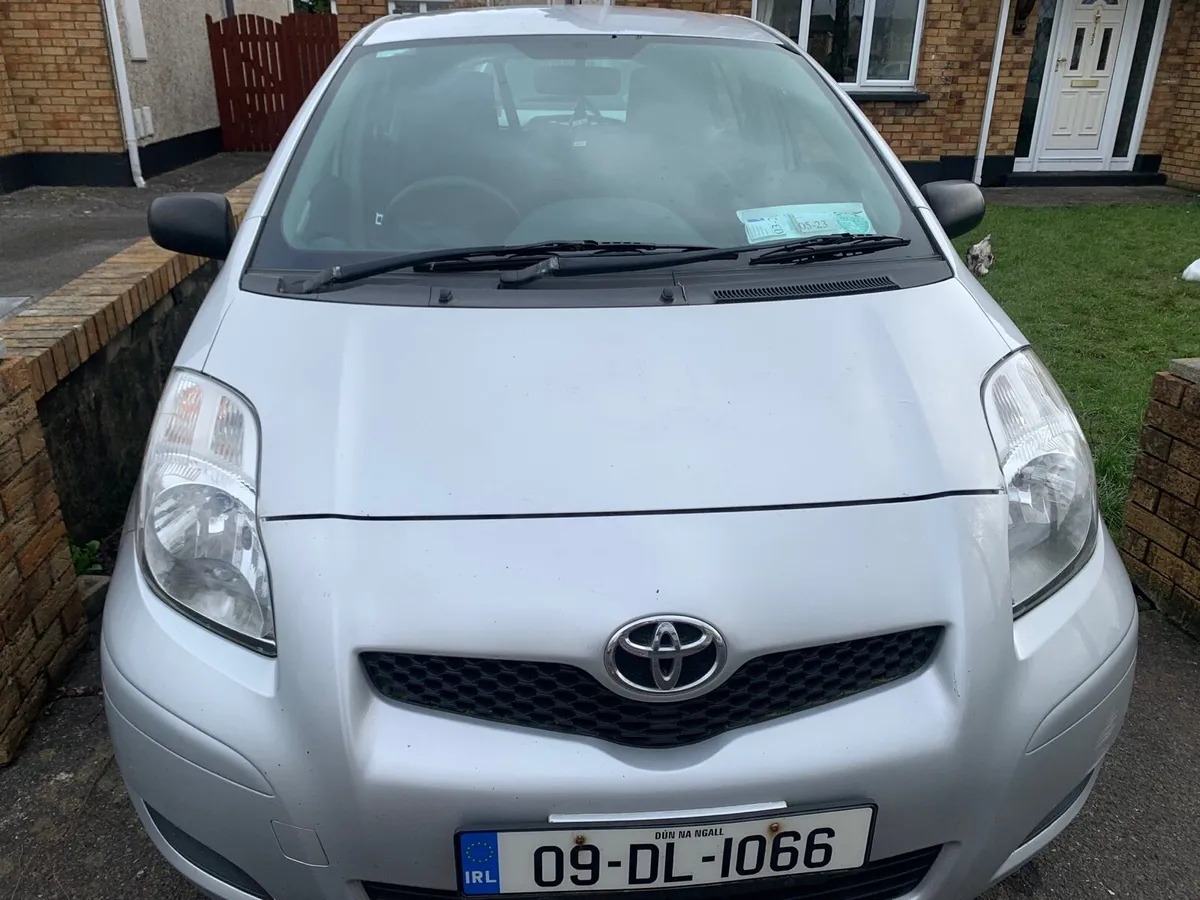 2009 Toyota Yaris with low mileage