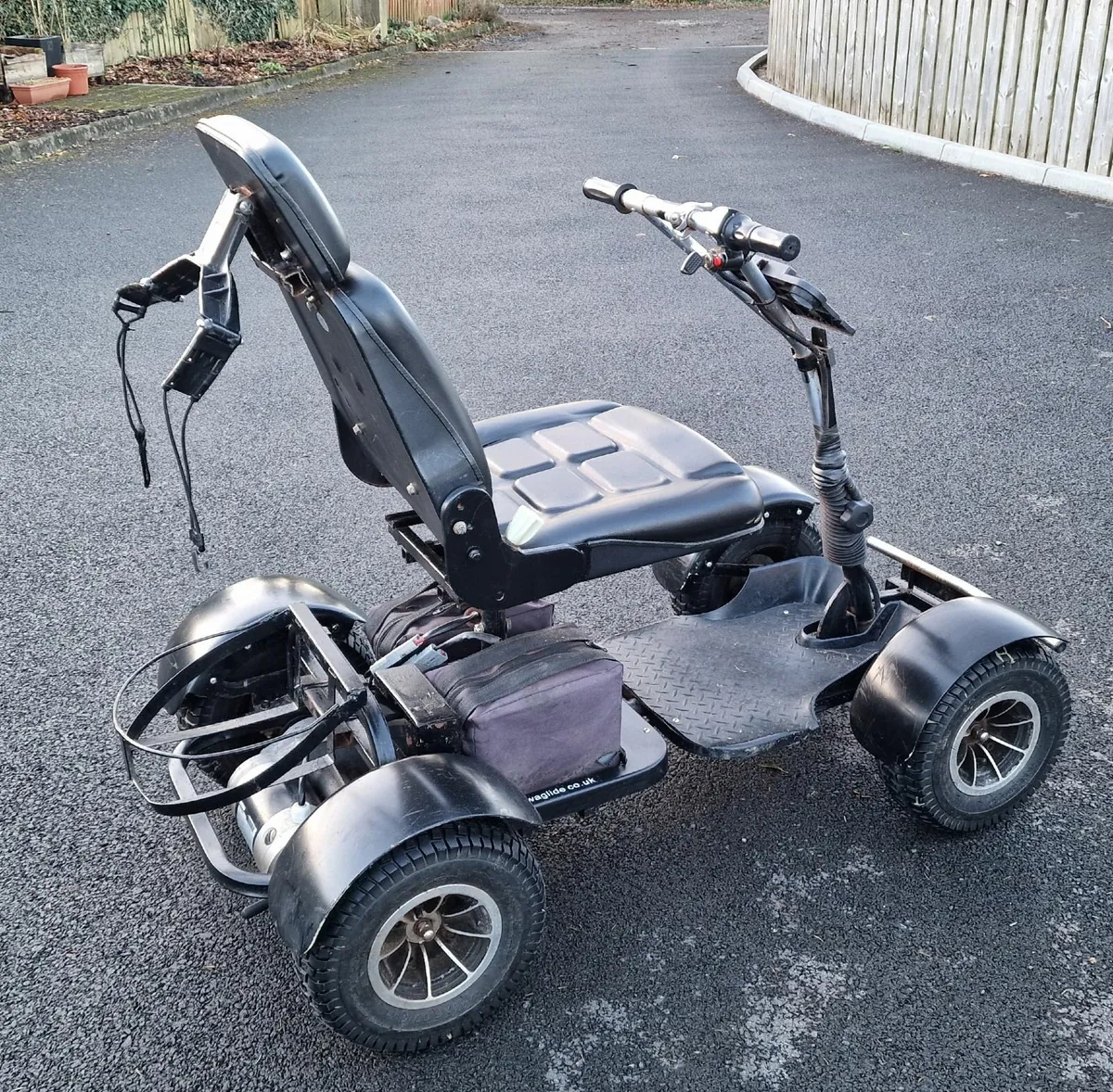 Powaglide store golf buggy