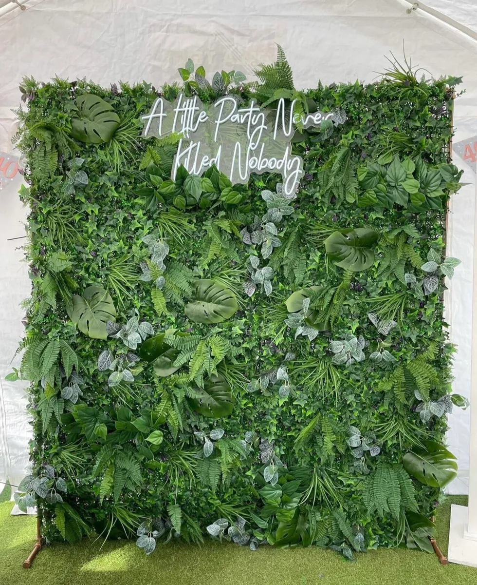 Flower Wall Hire - Image 1