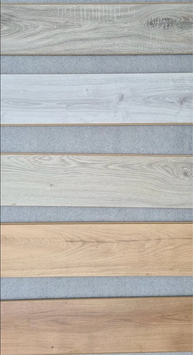 Laminate 8mm flooring to clear‼️ - Image 1