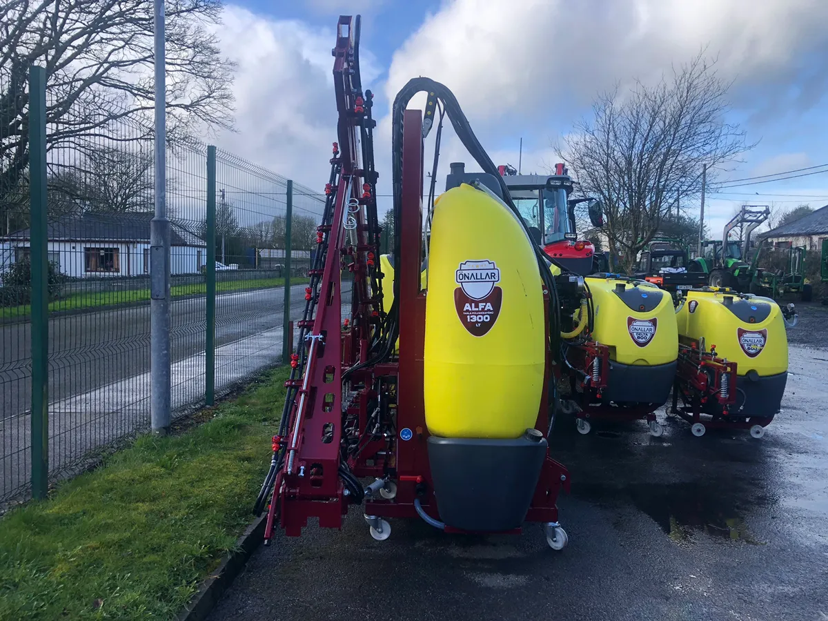 Onallar 1300L Sprayer with Hydraulic Booms - Image 2