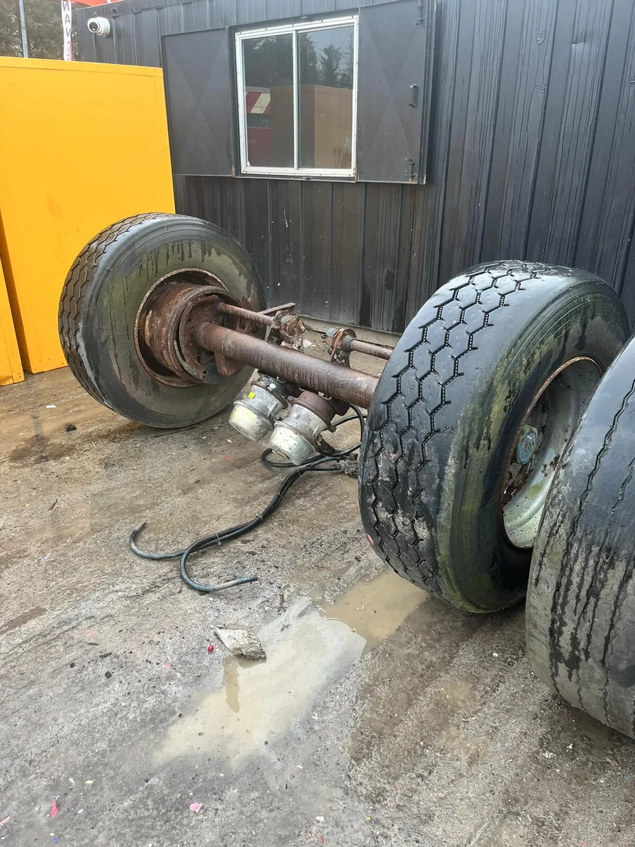 Selection of Super Single Axle - Image 2