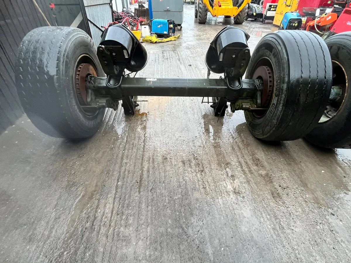 Large Selection of Super Single Axle - Image 2