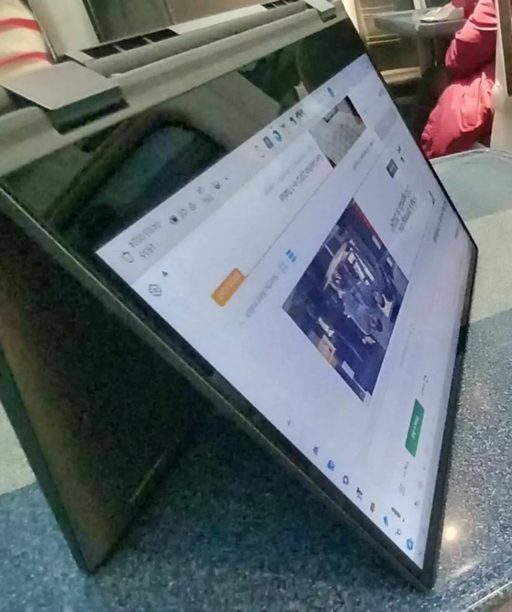 Dell Inspiron 14 5000 Laptop. 2 in 1 touch Win10 - Image 1