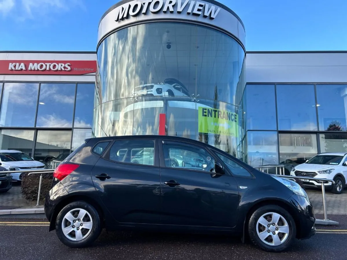Kia Venga Reserved Reserved  Petrol 5DR Electric - Image 1