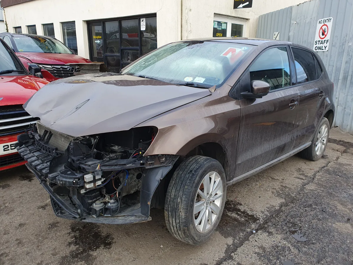 15 VOLKSWAGEN POLO  1.2P (CJZ) AUTO	FOR BREAKING - Image 1