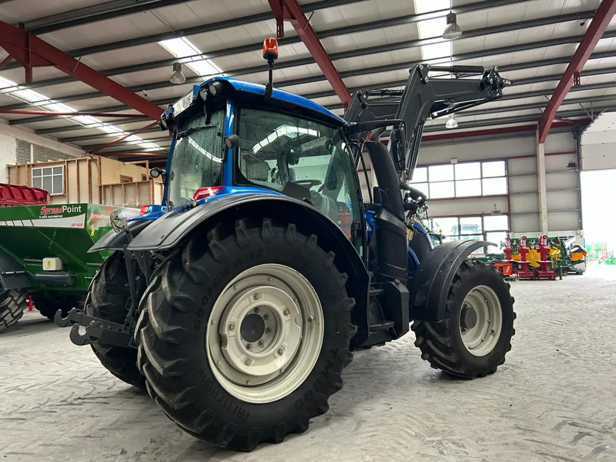 Valtra N174A G5s Loader - Image 4