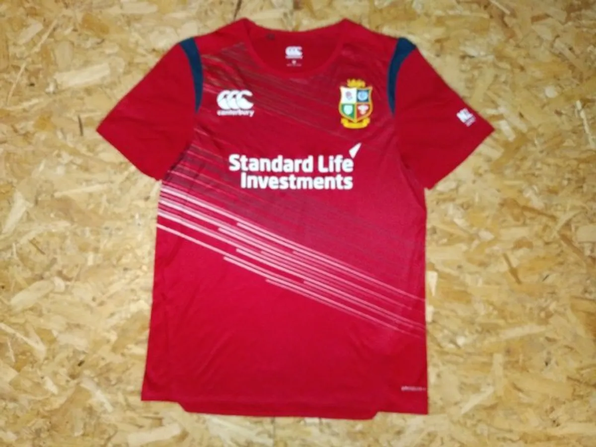 FREE POST British & Irish Lions Rugby Jersey Canterbury  Shirt  Medium Britain Ireland Eire Irish Wales Scotland England