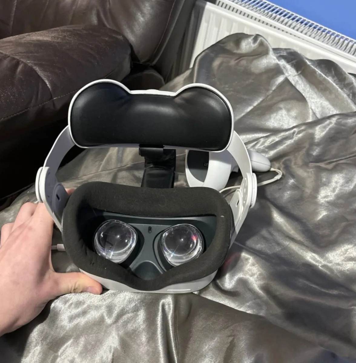 Oculus quest shop for sale