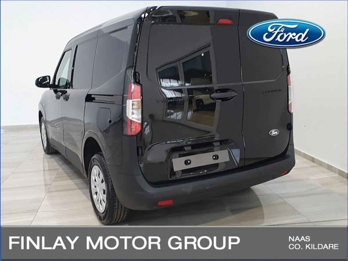 Ford TRANSIT COURIER Trend-in Stock Order NOW FOR - Image 4