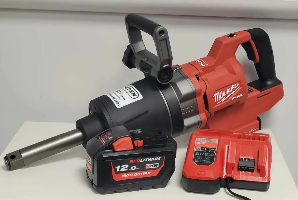 Milwaukee 2711NM  1" Impact Wrench Long Anvil