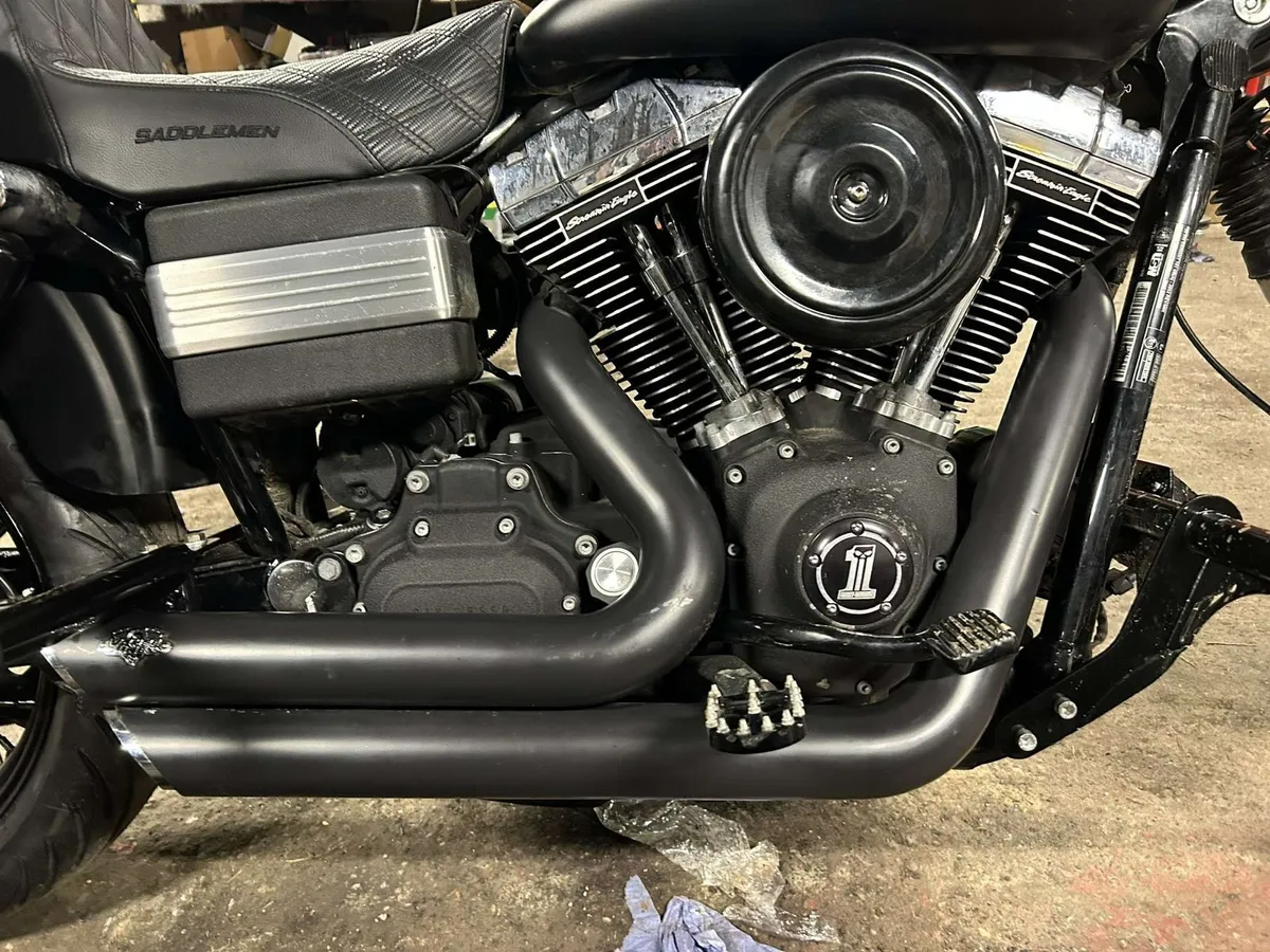 Harley Davidson dyna parts - Image 1