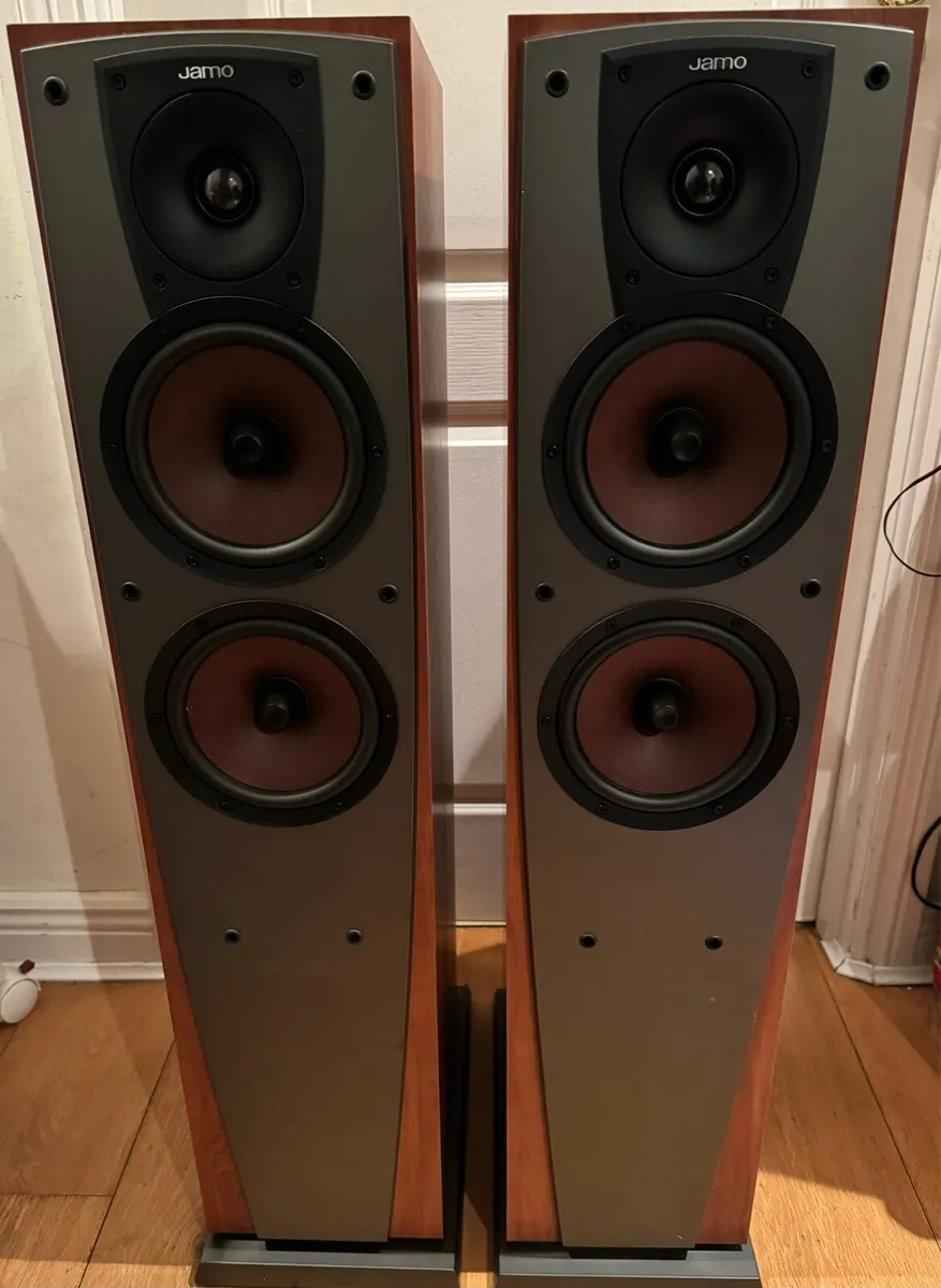 Jamo sales computer speakers