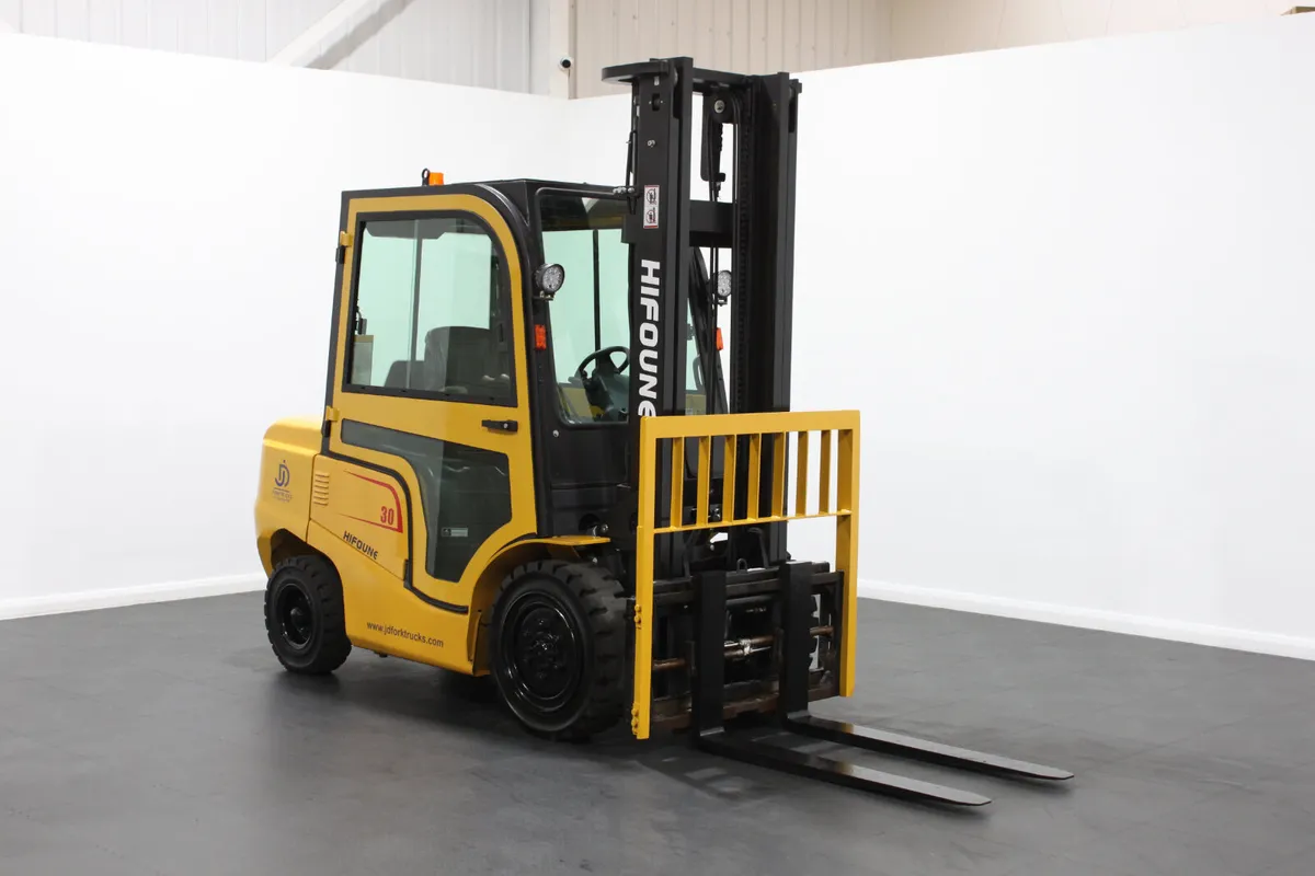 Hifoune FD -3.0 Ton 4.0M- Kubota -Full Cab - Image 1