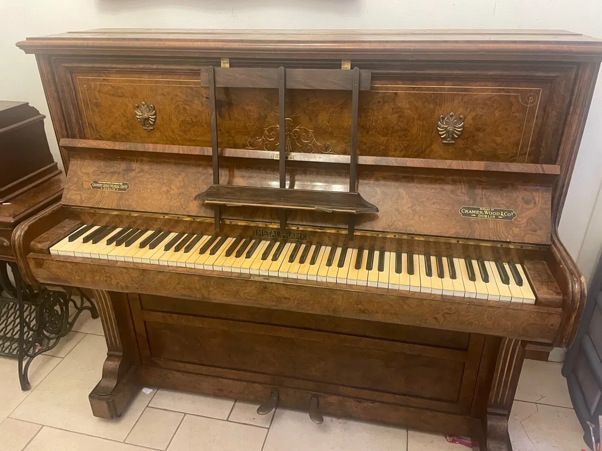 1800 vintage piano - Image 1