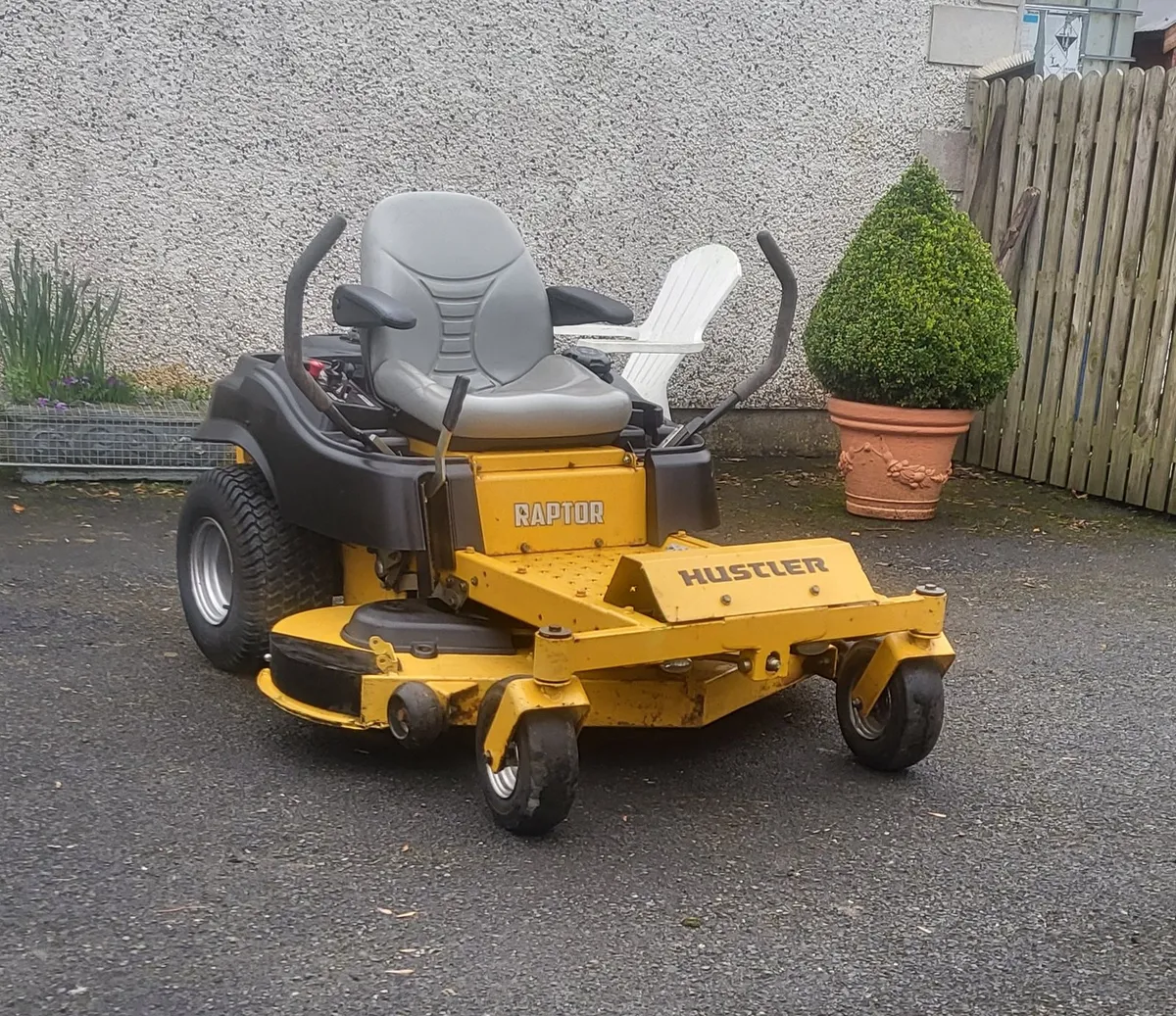 Ride on lawn mowers deals for sale on donedeal