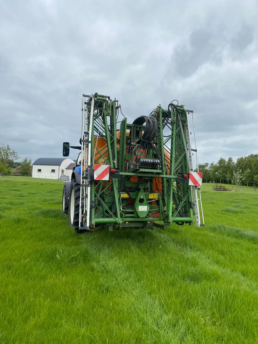 AMAZONE UF 1501 24M SPRAYER - Image 4