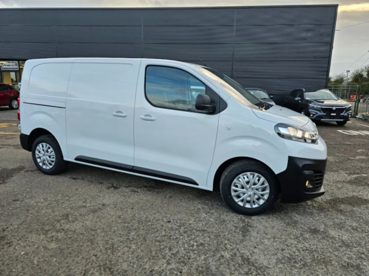 Citroen Dispatch MWB  4.9  Finance Available ent - Image 1