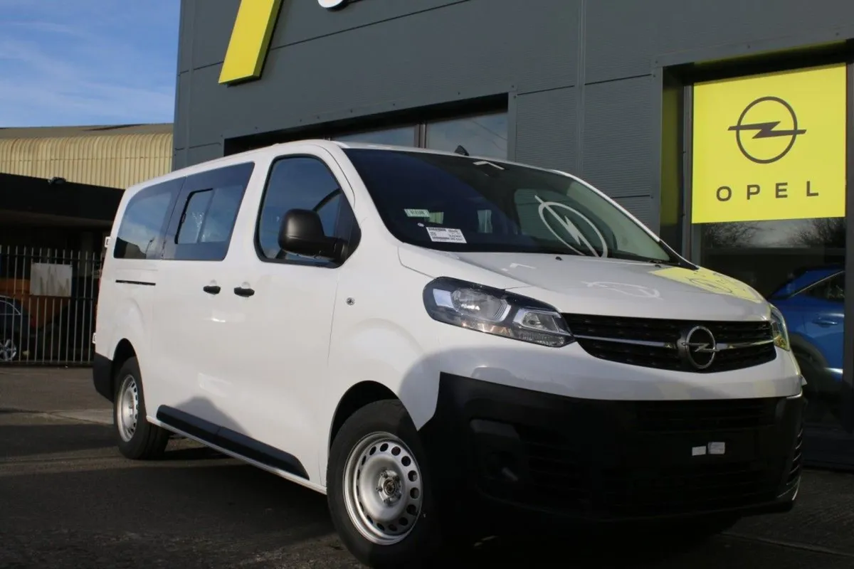 Opel Vivaro MPV 9 Seater - Image 1