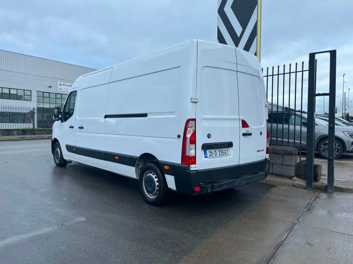 Renault Master FWD Lm35.135 Business - Image 2