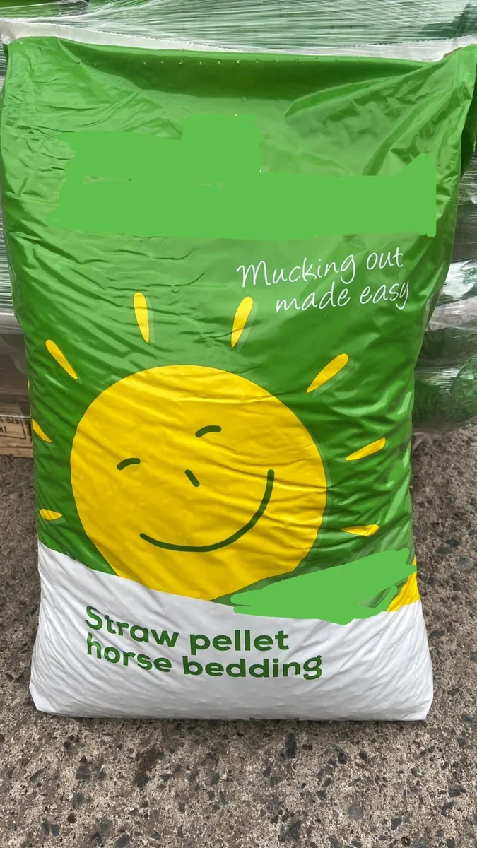 Straw Pellets 15KG Bags Delivered - Image 1