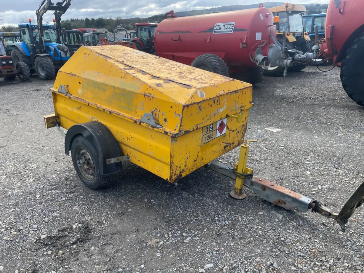 Diesel Bowser 1000litre with manual pump - Image 1