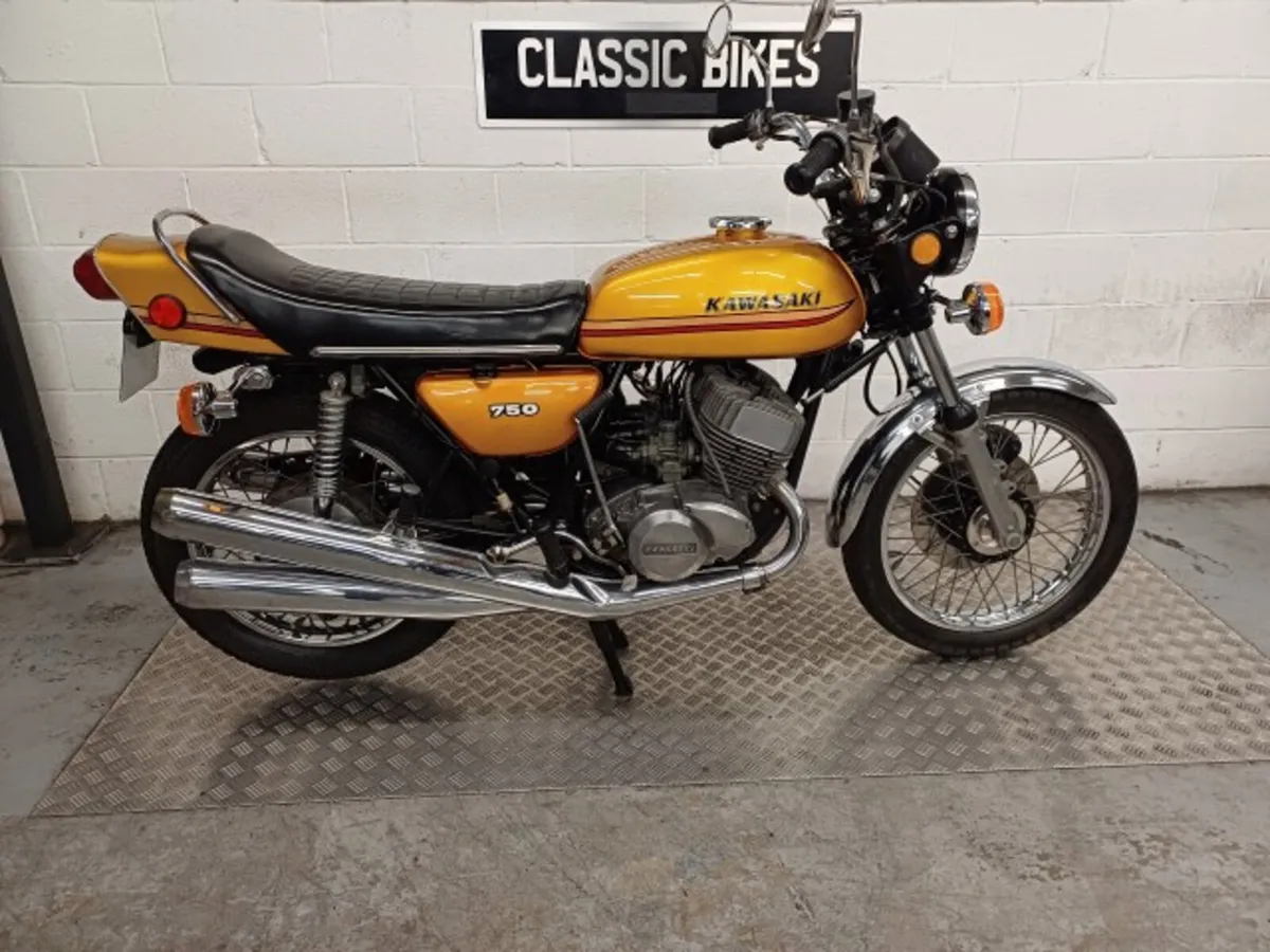 Kawasaki H2 750 Triple 1974 - Image 1