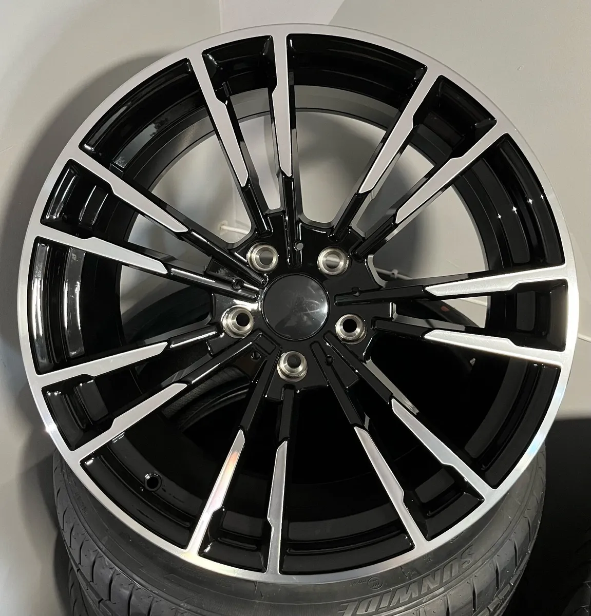 BMW ALLOY WHEELS - Image 3