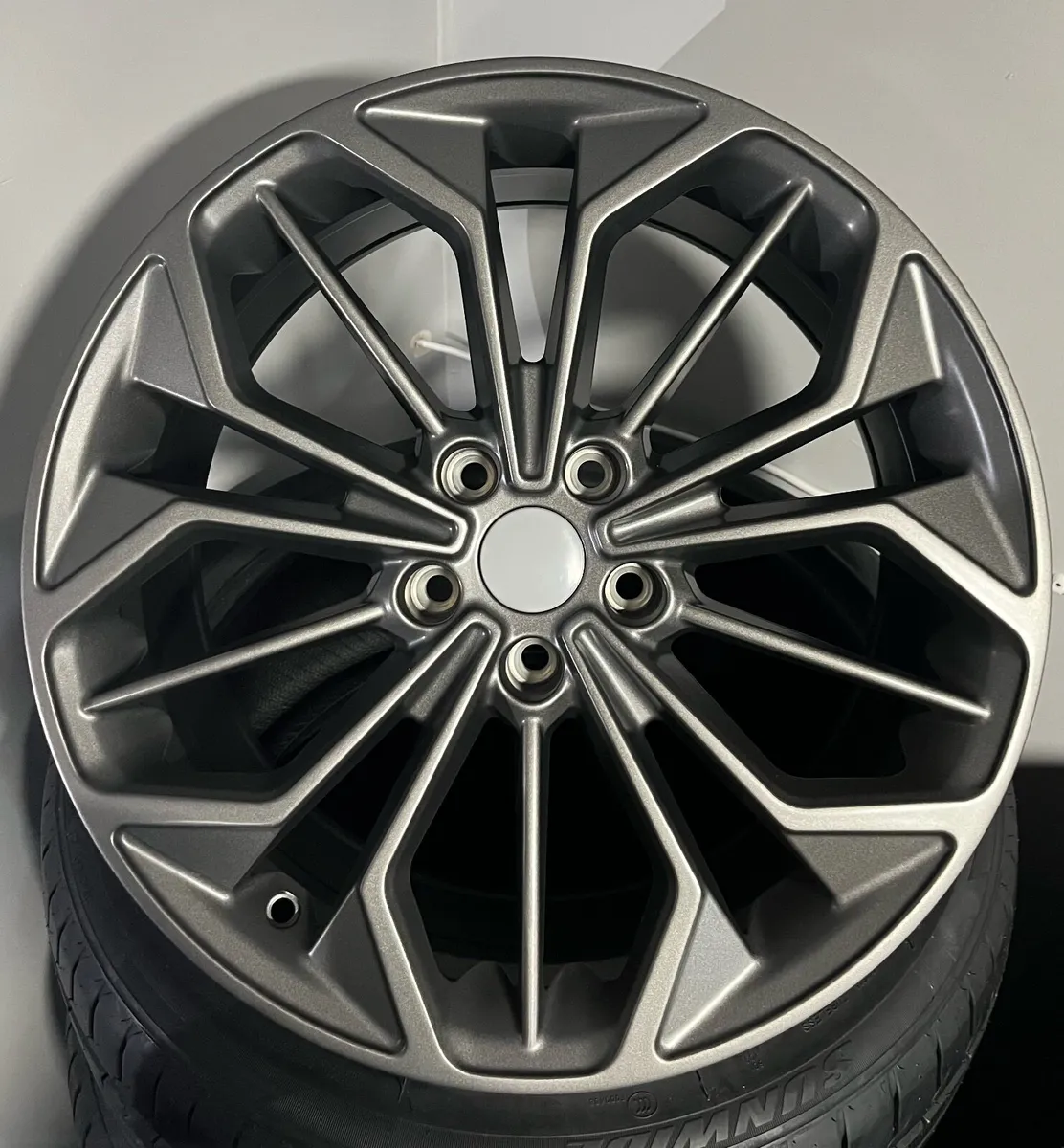 FORD ALLOY WHEELS - Image 4