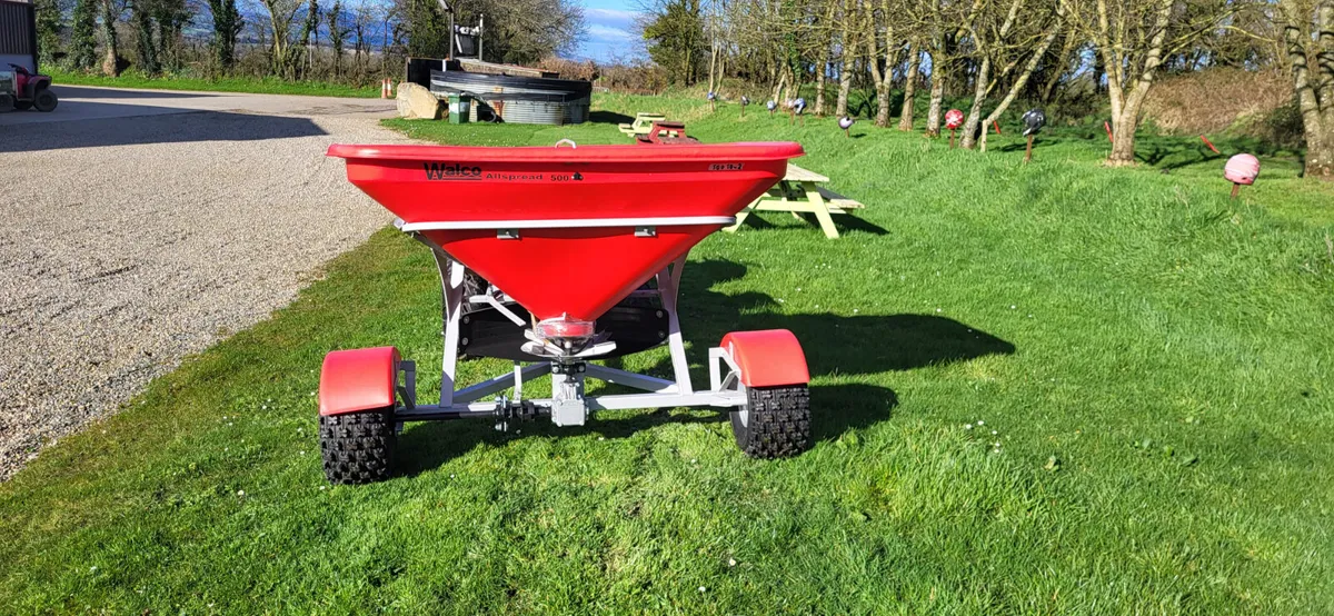 NEW WALCO WA500 HALF TONNE SPREADER - Image 3