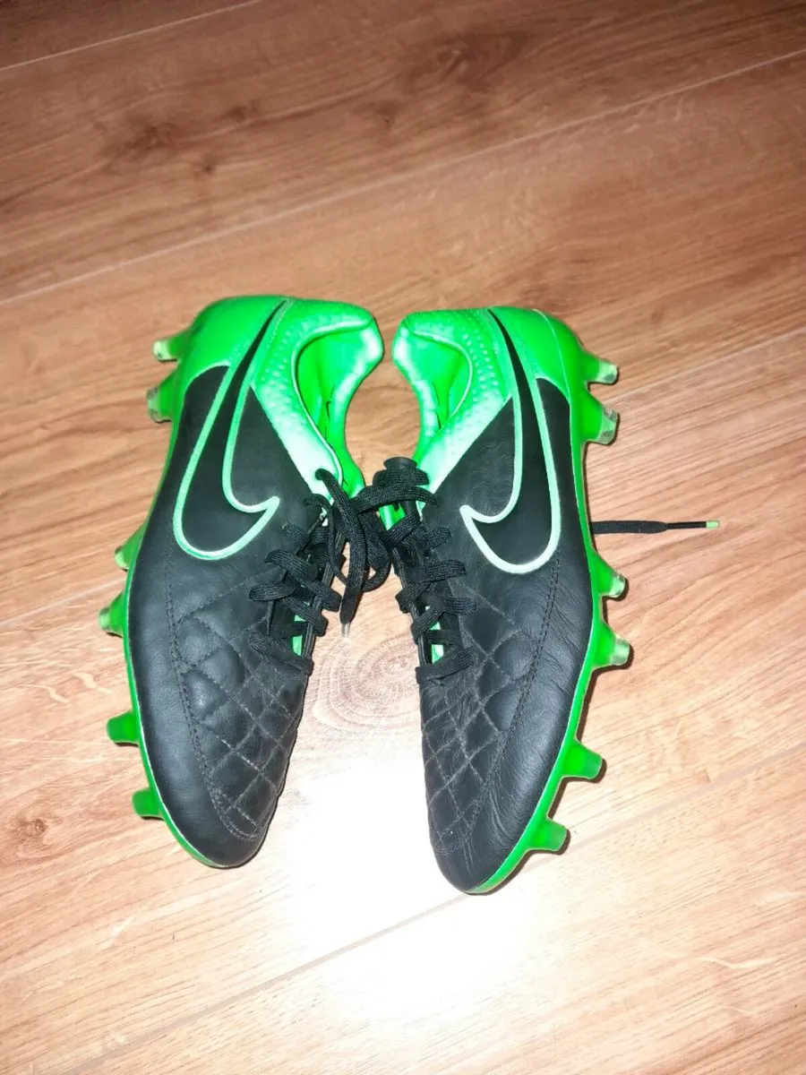 Nike uk7 cheap