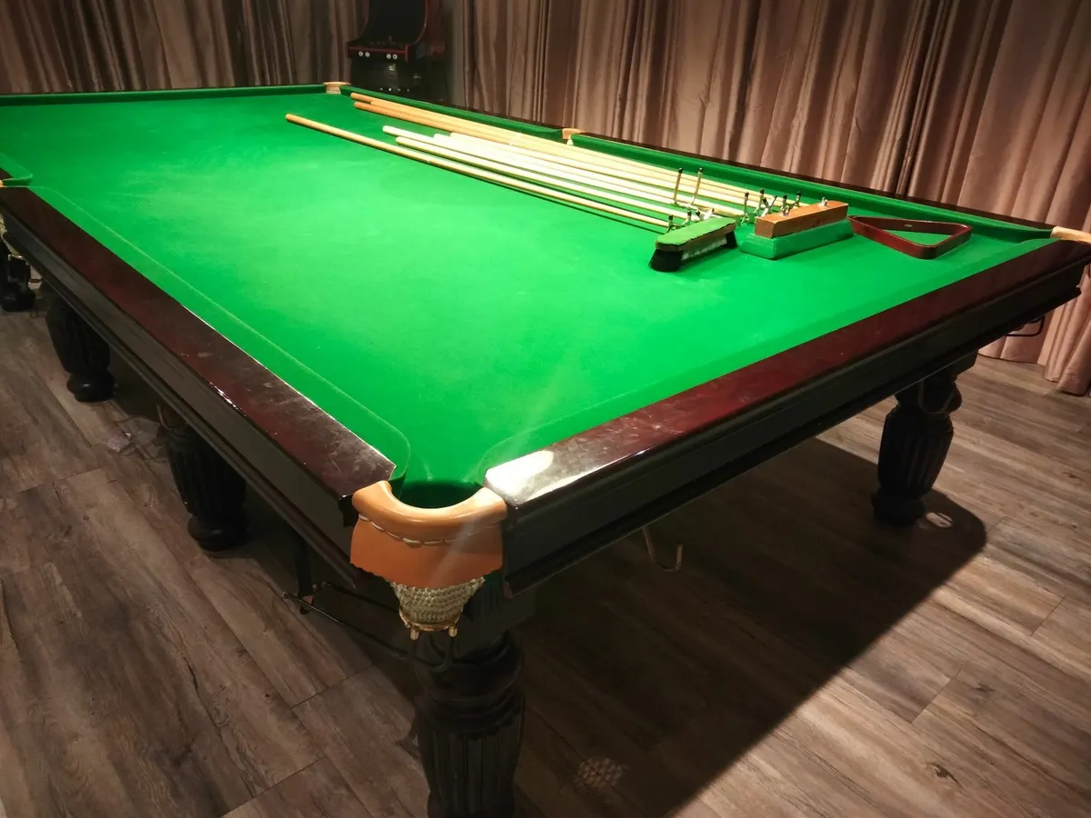 Snooker table - Image 1