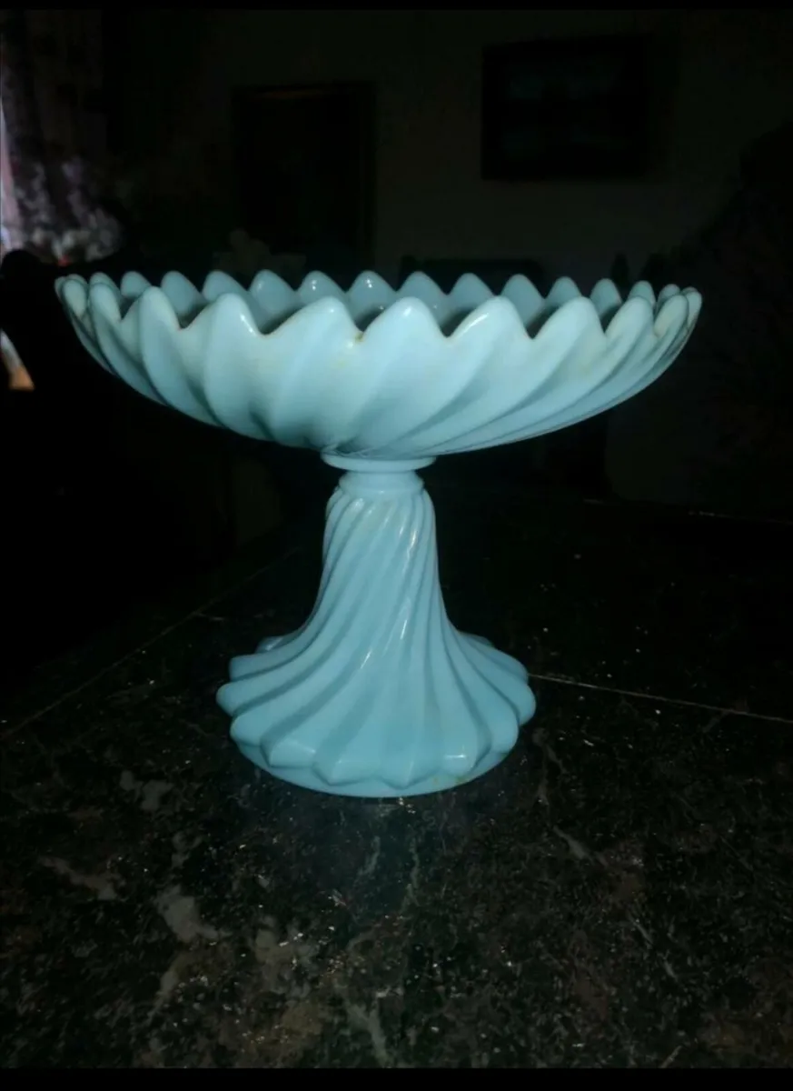 Stunning blue opaline cake plate - Image 1