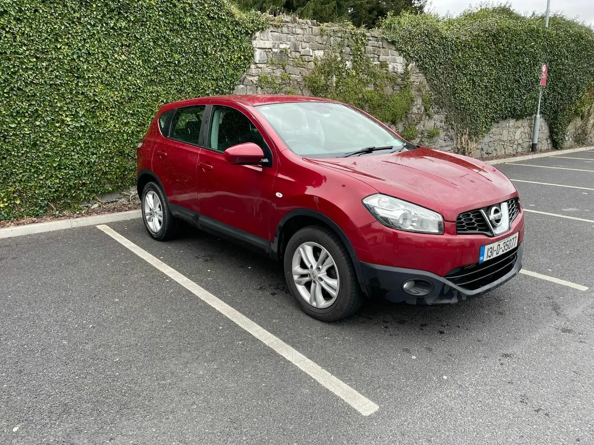 Nissan Qashqai 2013 1.5 Diesel with reverse camera