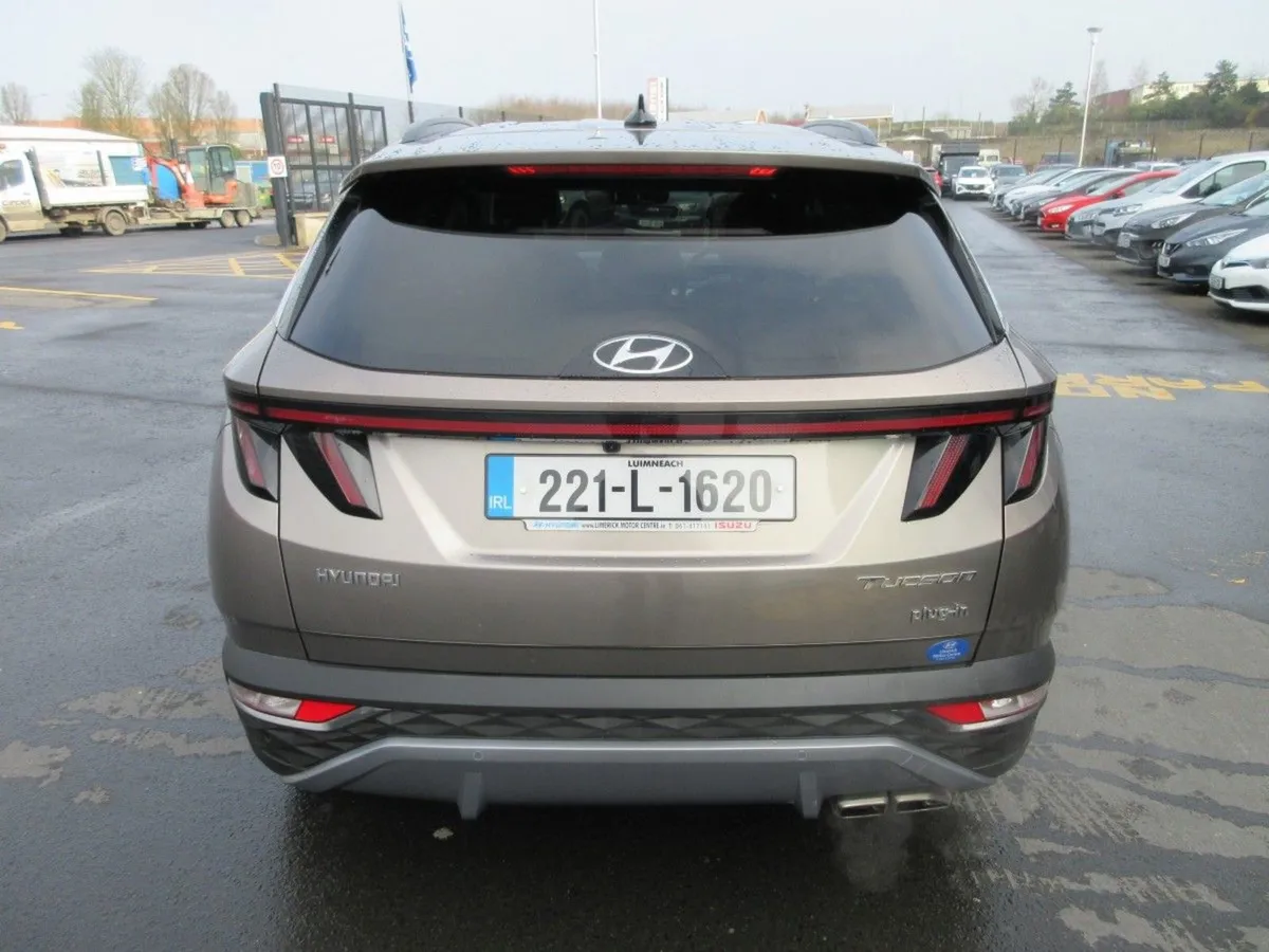 Hyundai Tucson 4WD Executive Plus Phev Auto - Image 4