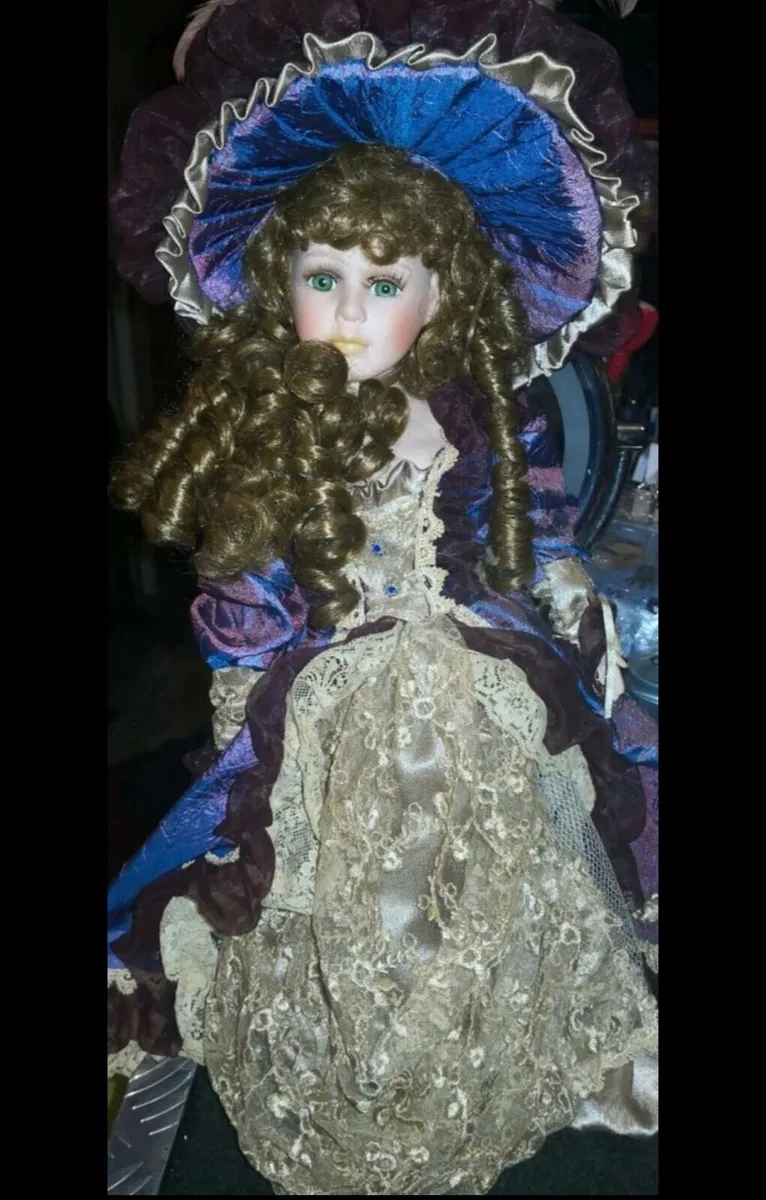 Victorian porcelain doll for sale in Co. Galway for €25 on DoneDeal