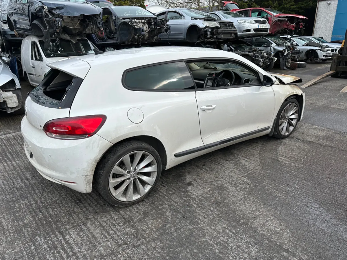 Volkswagen Scirocco 2011 Breaking - Image 4