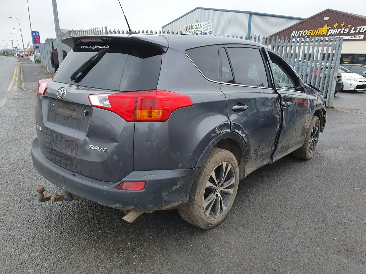 14 TOYOTA RAV4  RAV4 2.0 D-4D FOR BREAKING - Image 4