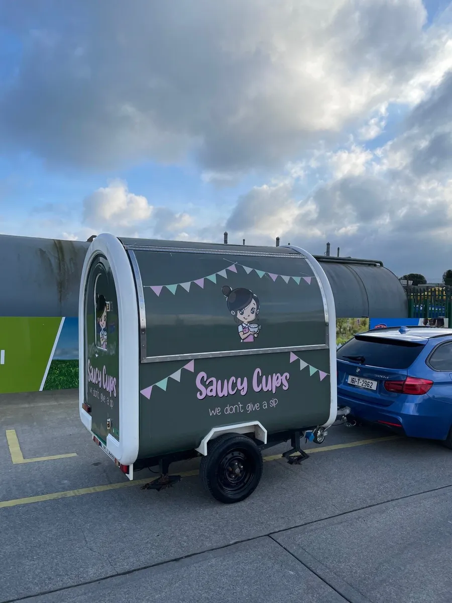 Lovely coffee trailer - great start up