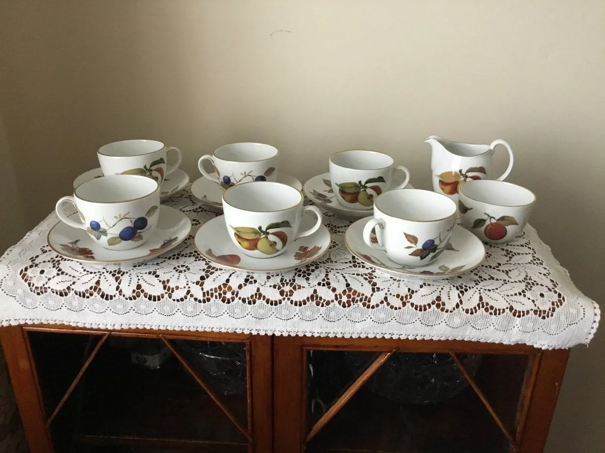 Royal Worcester Evesham Gold tea set