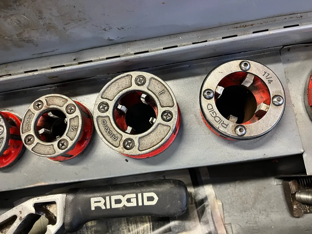 RIDGID 690 THREADER - Image 3