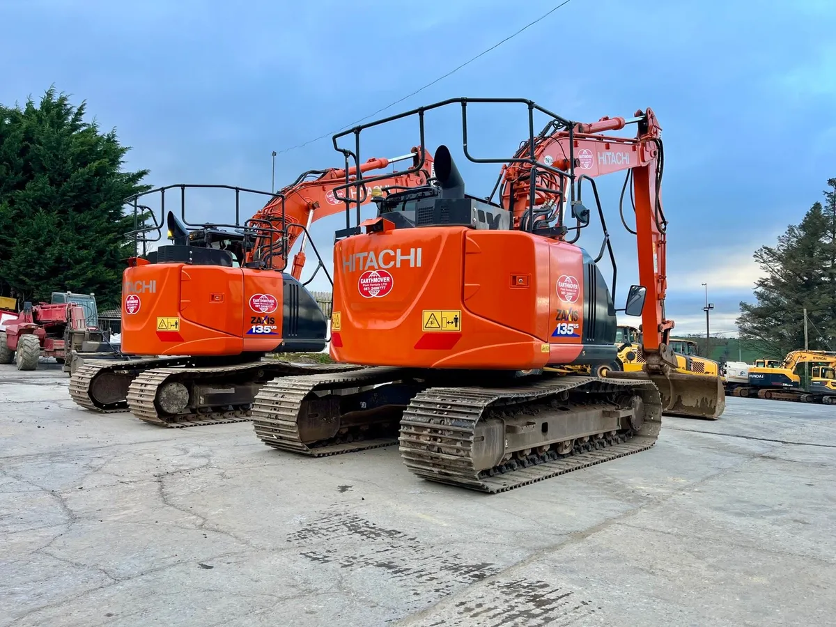 13 TON DIGGER HIRE - Image 3